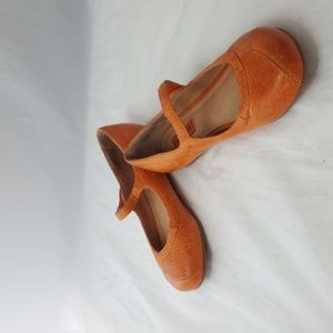 Miz Mooz Dotty Mary Jane Orange Leather Shoes 6